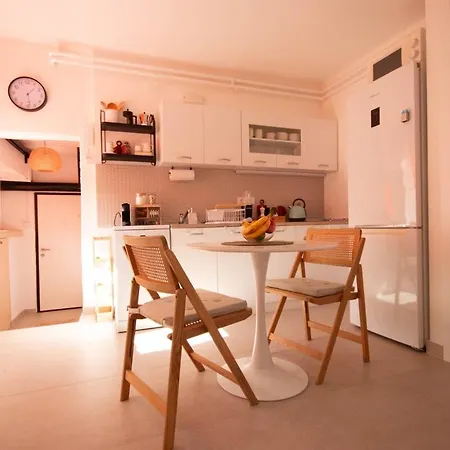 Nooklite Near Arena * בלגרד