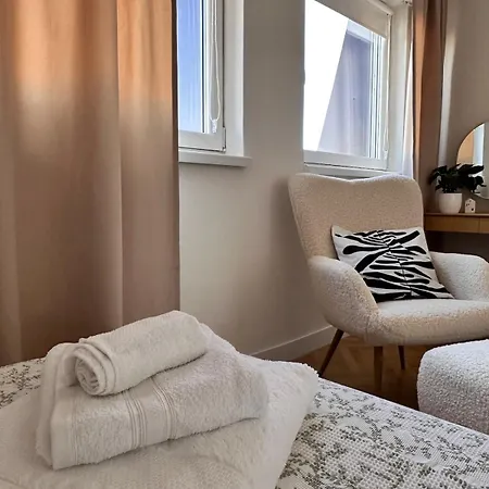 Nooklite Near Arena דירה בלגרד